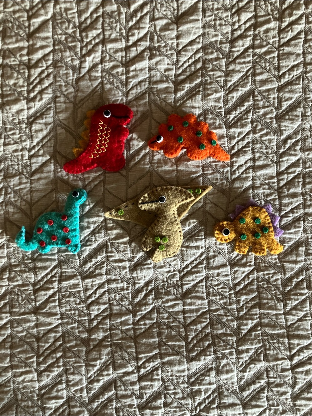 Dinosaur felted finger puppets